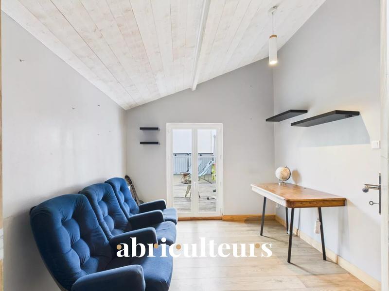 Maison - 147 m² - 7 pièces