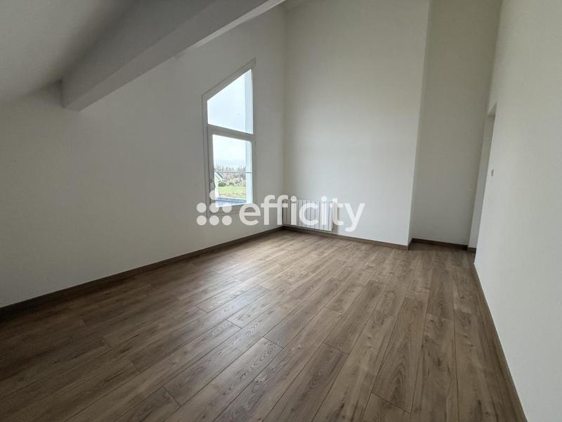 Maison - 153 m² - 8 pièces