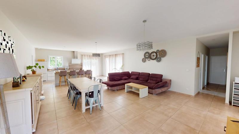 Maison - 123 m² - 5 pièces