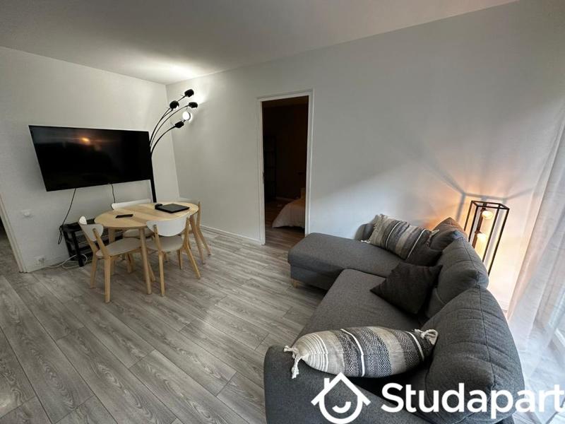 Chambre - 12 m² - 1 pièce