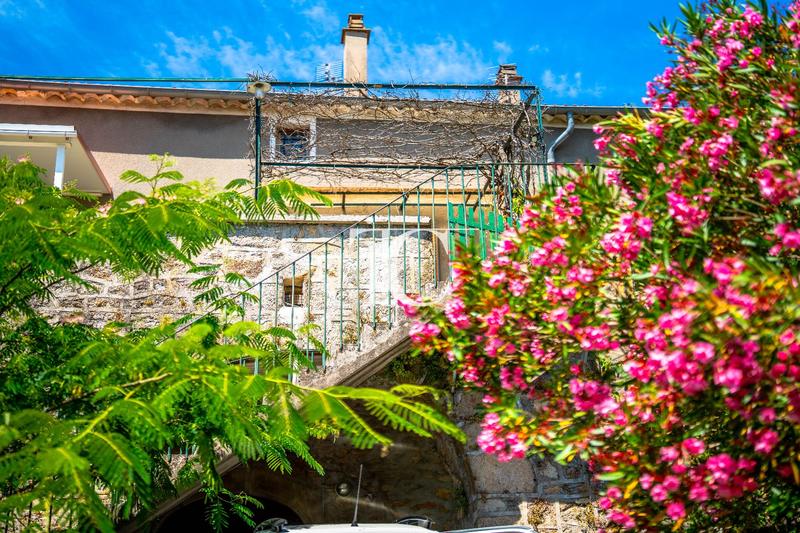 Maison - 85 m² - 5 pièces