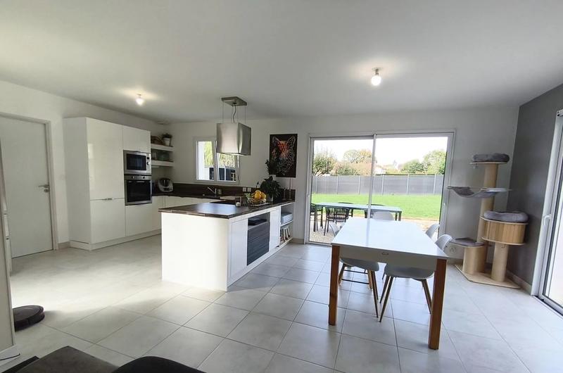 Pavillon - 100 m² - 5 pièces