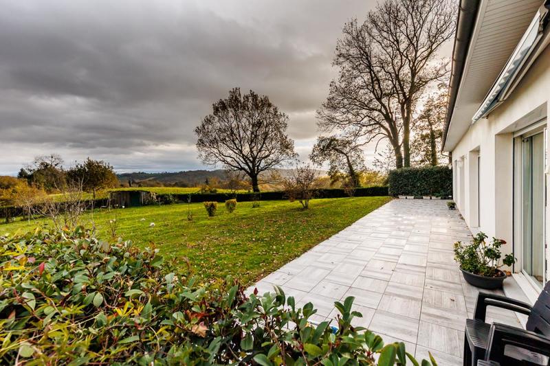 Maison - 200 m² - 6 pièces