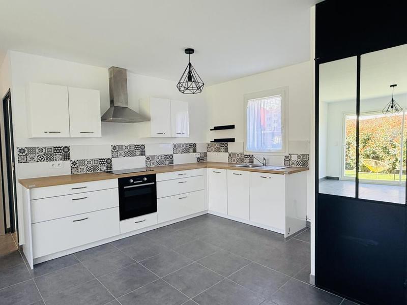 Maison - 80 m² - 4 pièces