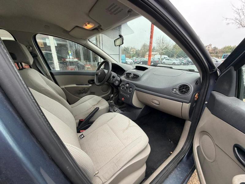 Renault Clio 1.4 16v 98 Ch Garantie 6 Mois / Reprise Possible