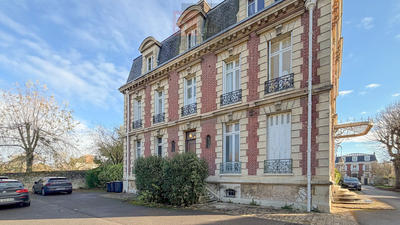 Appartement - 130 m² - 5 pièces