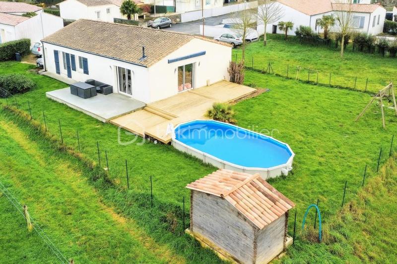 Maison traditionnelle - 115 m² - 5 pièces