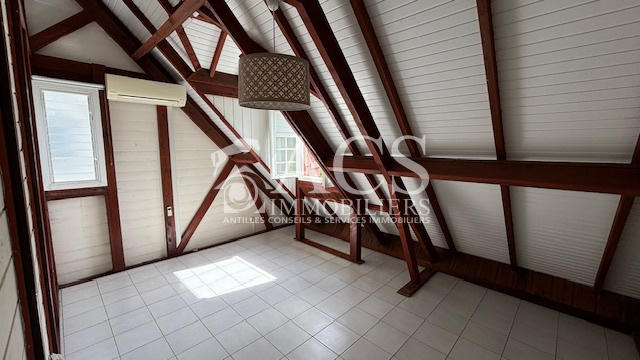 Maison - 87 m² - 4 pièces