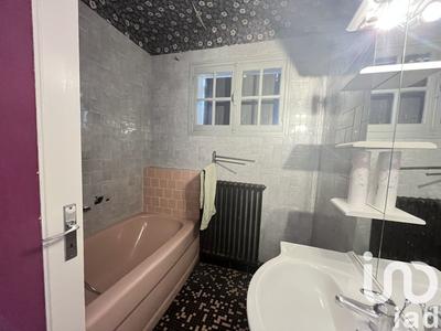 Maison - 146 m² - 8 pièces