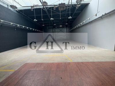 Entrepôt - 475 m²