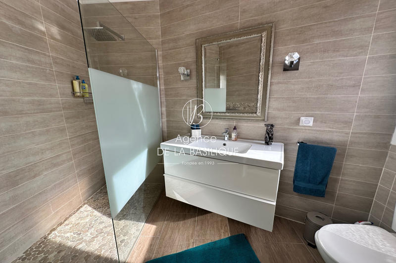 Villa - 225 m² - 7 pièces