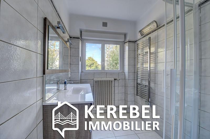 Maison - 194 m² - 8 pièces