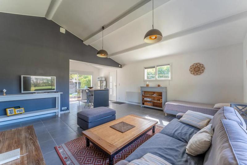 Maison - 180 m² - 8 pièces