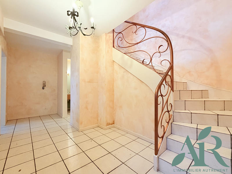 Maison - 165 m² - 6 pièces