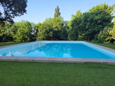 Propriété - 634 m² - 12 pièces