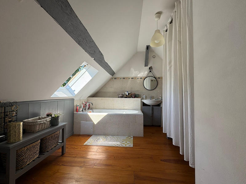 Maison - 147 m² - 6 pièces