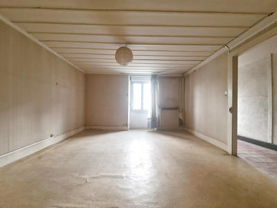 Maison - 220 m² - 8 pièces