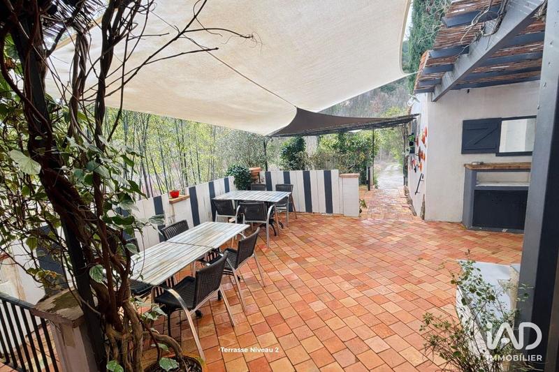 Local commercial - 223 m²