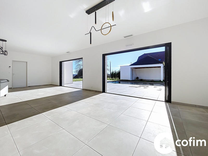 Maison - 182 m² - 6 pièces