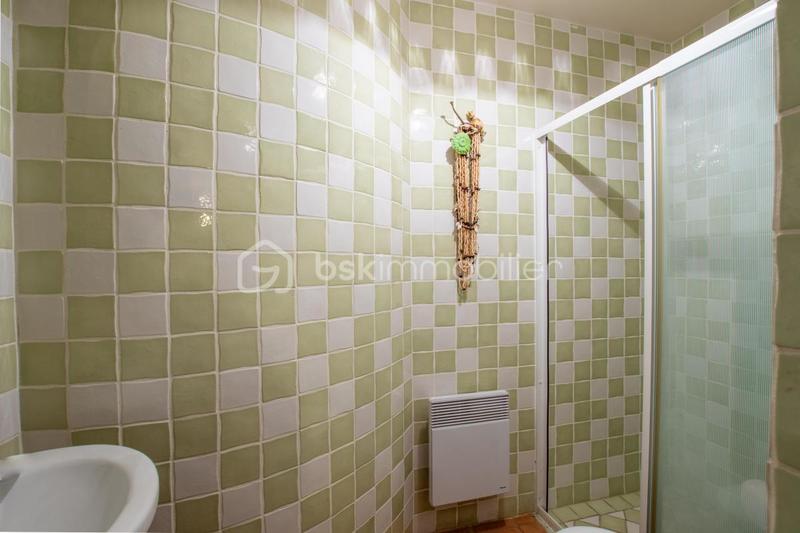 Propriété - 192 m² - 7 pièces