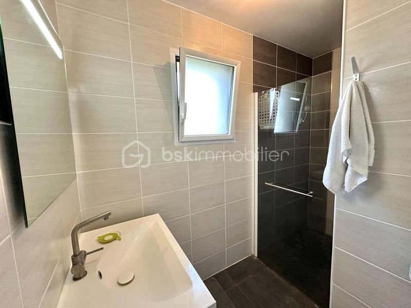 Maison - 106 m² - 6 pièces