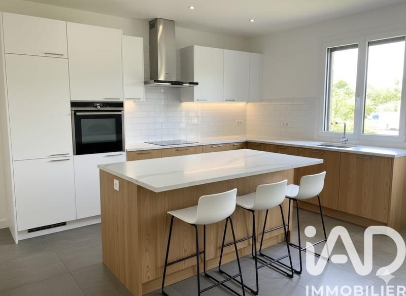 Maison - 136 m² - 7 pièces