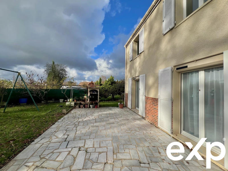 Maison - 96 m² - 6 pièces