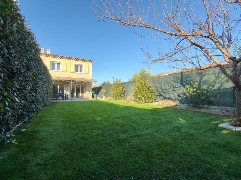 Maison - 102 m² - 4 pièces