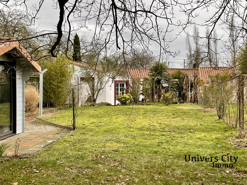 Maison - 95 m² - 4 pièces