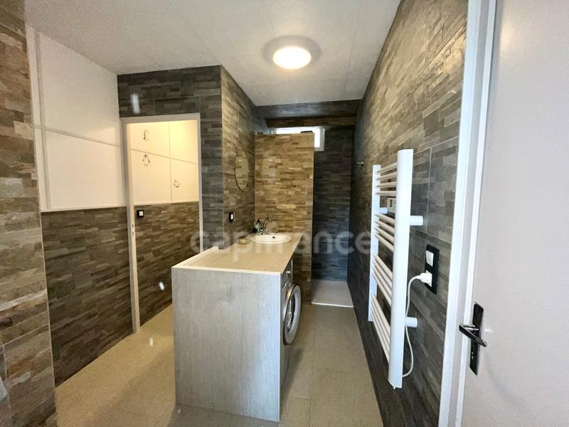 Maison - 140 m² - 5 pièces