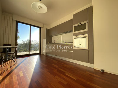 Appartement - 115 m² - 3 pièces