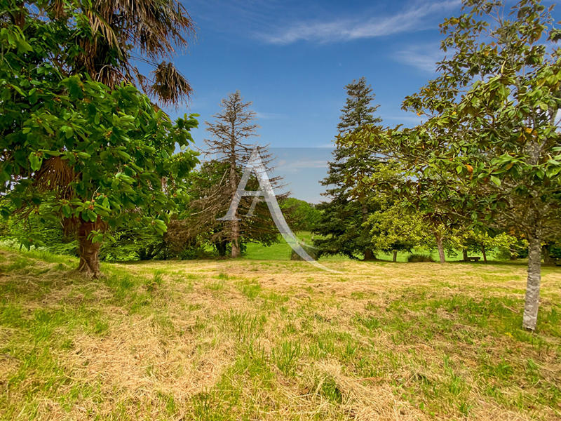 Maison - 171 m² - 7 pièces