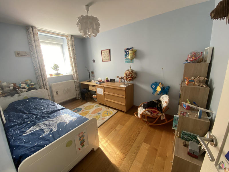 Maison traditionnelle - 163 m² - 6 pièces