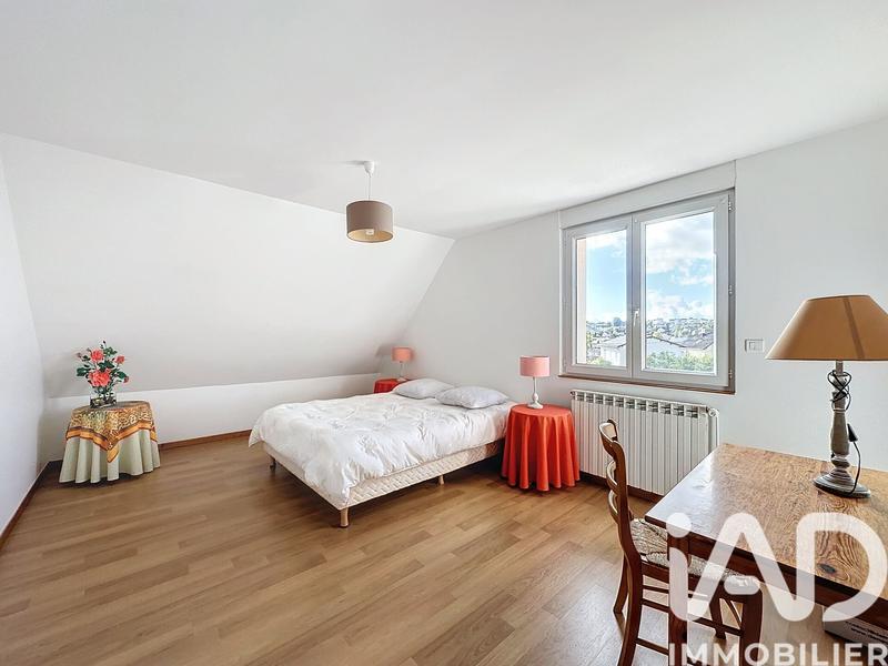 Maison de maîtres - 303 m² - 13 pièces