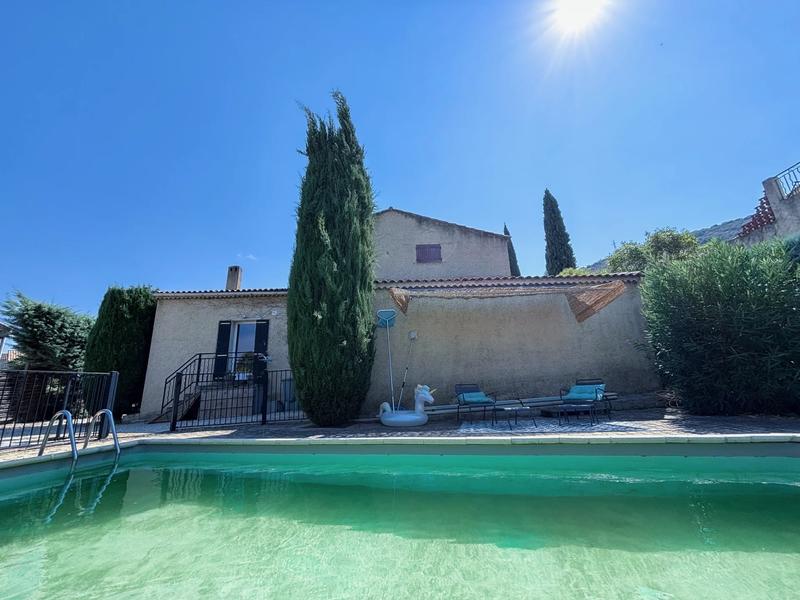 Villa - 147 m² - 8 pièces