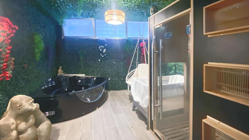 Loft - 157 m² - 5 pièces