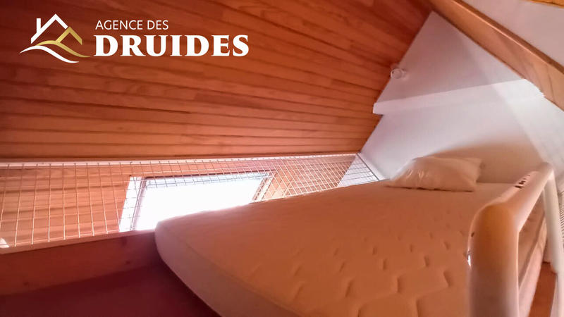 Maison - 95 m² - 5 pièces