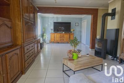 Maison - 219 m² - 9 pièces