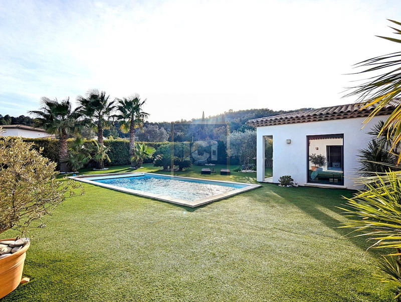 Villa - 164 m² - 5 pièces