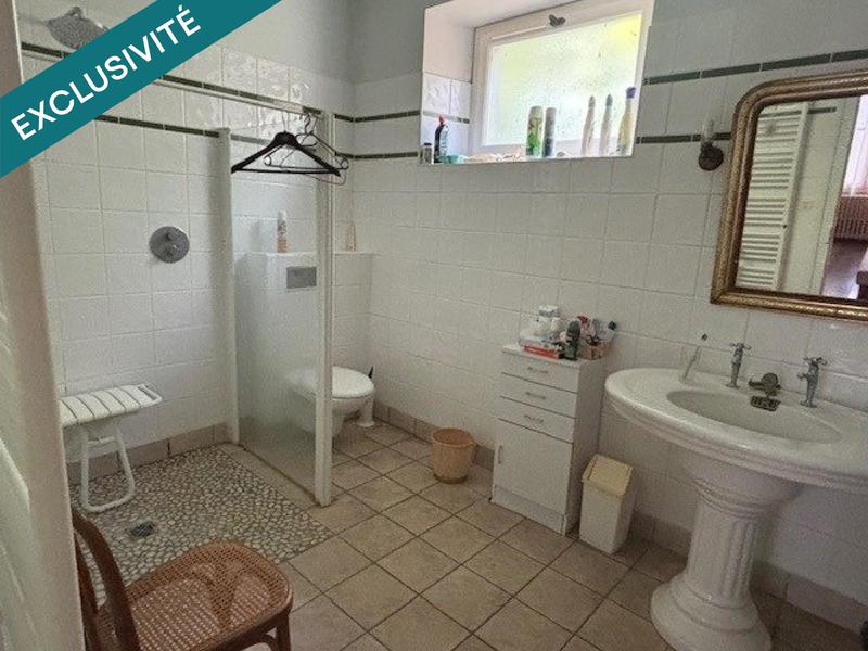 Maison - 245 m² - 11 pièces