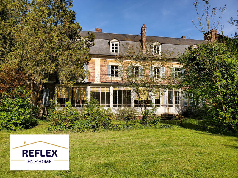 Propriété - 900 m² - 30 pièces