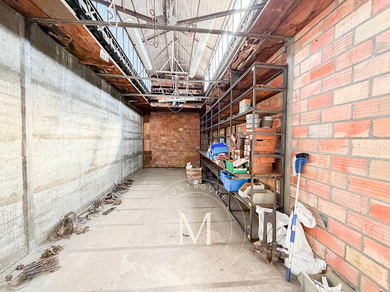 Local commercial - 427 m² - 4 pièces