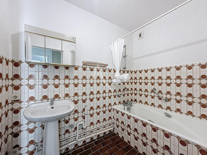 Appartement - 80 m² - 4 pièces