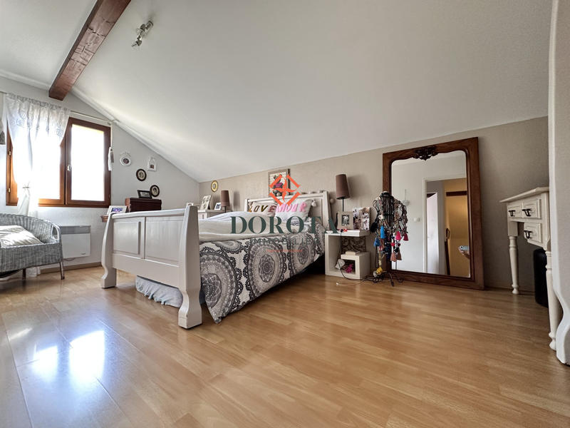 Maison traditionnelle - 117 m² - 5 pièces