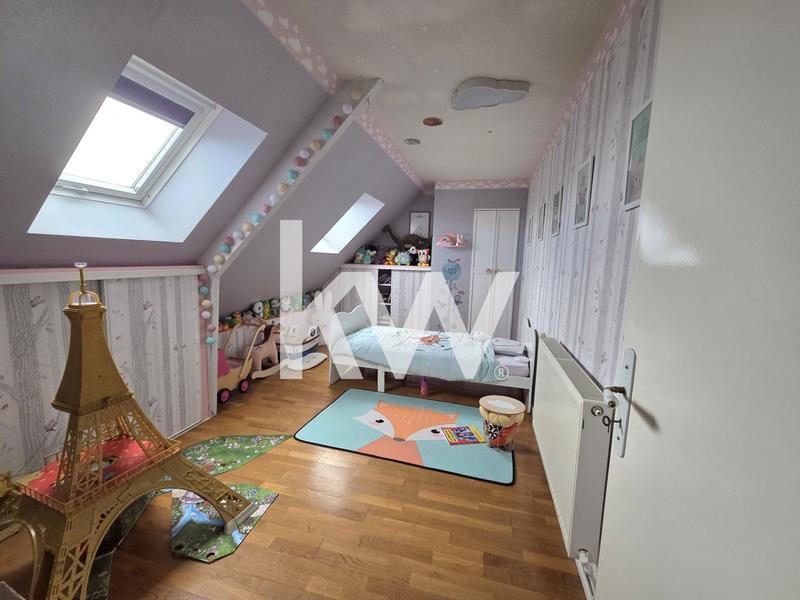 Maison traditionnelle - 115 m² - 6 pièces