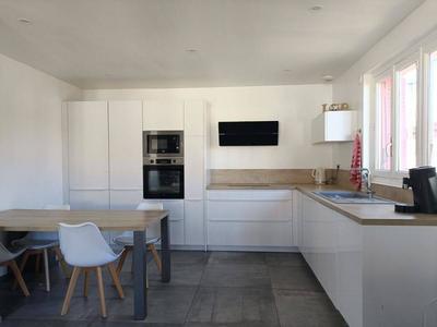 Maison - 90 m² - 3 pièces