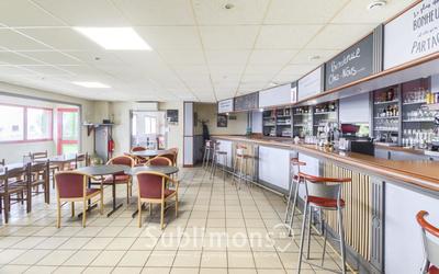 Local d'activité / Entrepôt - 700 m²