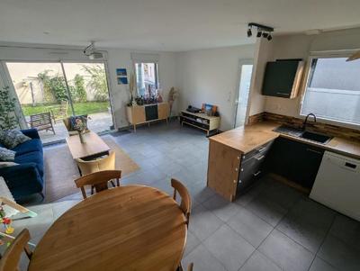 Maison de ville - 90 m² - 4 pièces