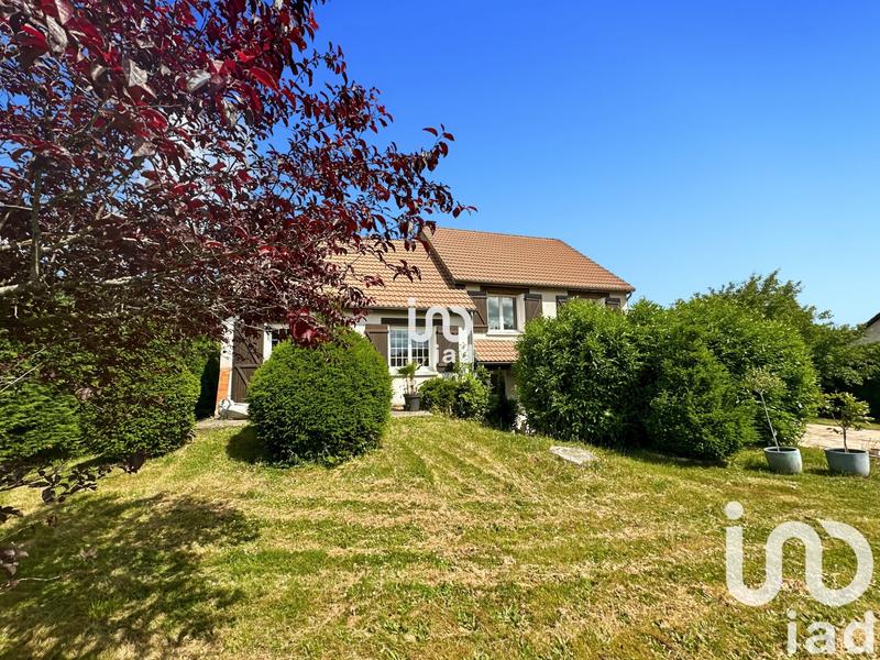 Maison - 153 m² - 8 pièces