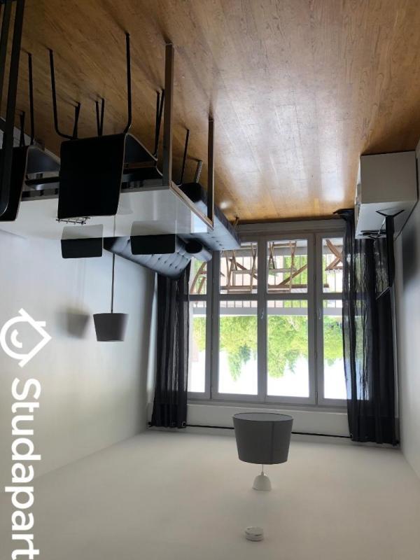 Chambre - 9 m² - 1 pièce